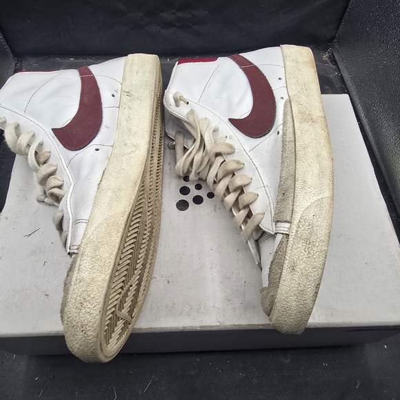 Nike‎ White Sneakers with Red Swoosh and Yellow Tongue Lining main image 7